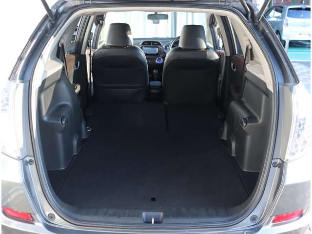 ホンダ フィット　シャトル　ハイブリッド １．３ H24年 (関東) 99