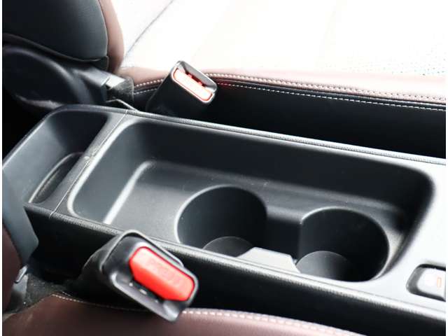 トヨタ ヤリスクロス　ハイブリッド １．５ ハイブリッド Ｚ R3年 (関東) 99