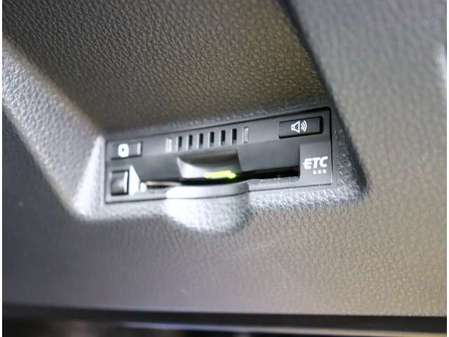 トヨタ ヤリスクロス　ハイブリッド １．５ ハイブリッド Ｚ R3年 (関東) 99