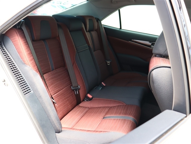 トヨタ クラウン　ハイブリッド ハイブリッド ２．５ Ｓ H25年 (関東) 99