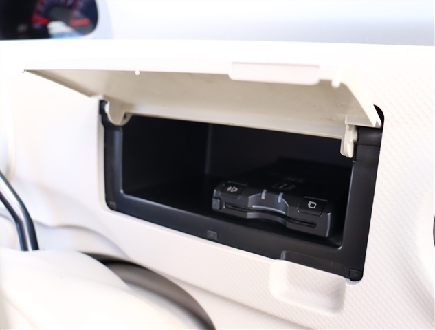 トヨタ ポルテ １．５ １５０Ｒ H19年 (関東) 99