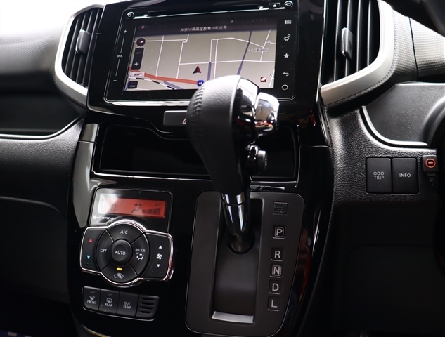 スズキ ソリオ １．２ バンディット ハイブリッド ＭＶ H28年 (関東) 99