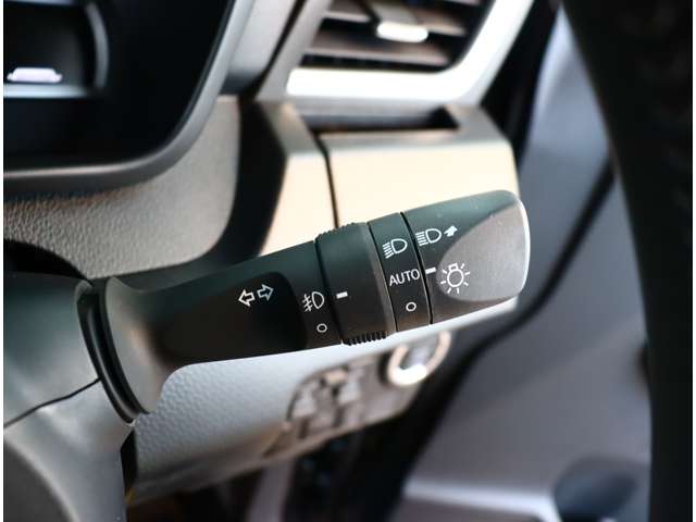 トヨタ ルーミー １．０ カスタム Ｇ R5年 (関東) 99