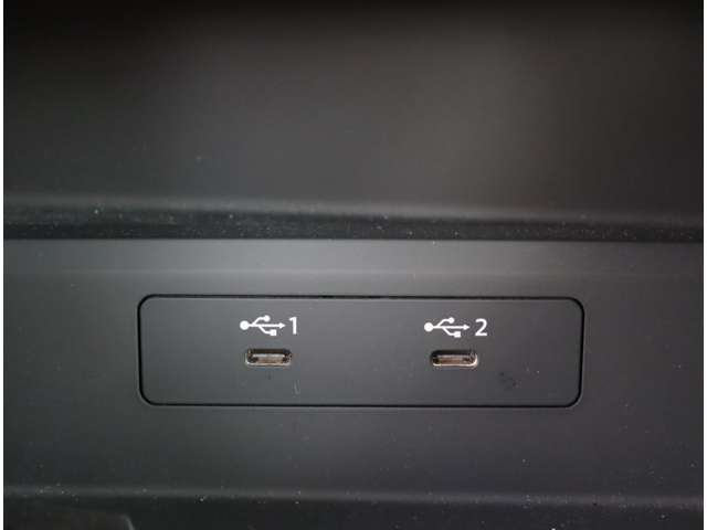 アウディ Ａ３　スポーツバック ３０　ＴＦＳＩ　Ｓライン R5年 (関東) 99