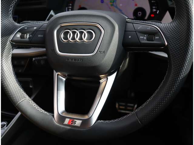 アウディ Ａ３　スポーツバック ３０　ＴＦＳＩ　Ｓライン R5年 (関東) 99