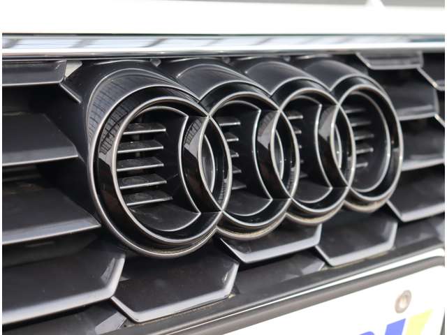 アウディ Ａ３　スポーツバック ３０　ＴＦＳＩ　Ｓライン R5年 (関東) 99