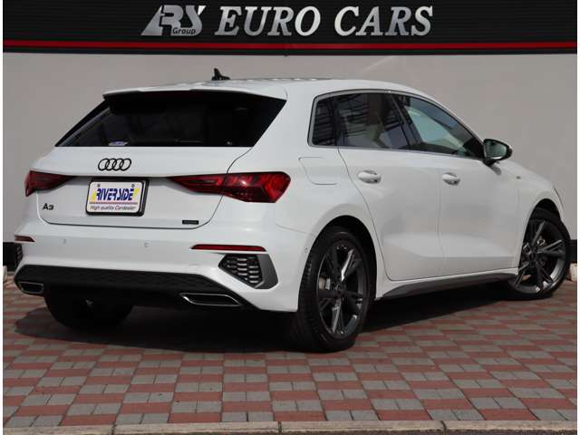 アウディ Ａ３　スポーツバック ３０　ＴＦＳＩ　Ｓライン R5年 (関東) 99