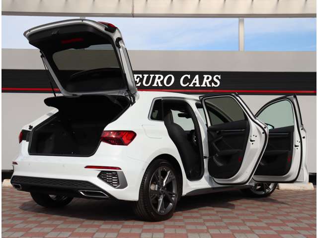 アウディ Ａ３　スポーツバック ３０　ＴＦＳＩ　Ｓライン R5年 (関東) 99