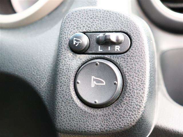 ホンダ フィット　ハイブリッド １．３ ナビプレミアムセレクション H22年 (関東) 99