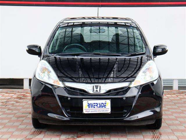 ホンダ フィット　ハイブリッド １．３ ナビプレミアムセレクション H22年 (関東) 99