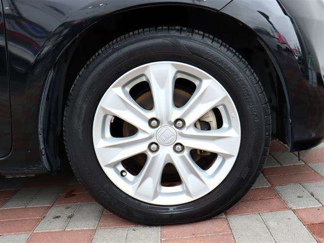 ホンダ フィット　ハイブリッド １．３ ナビプレミアムセレクション H22年 (関東) 99