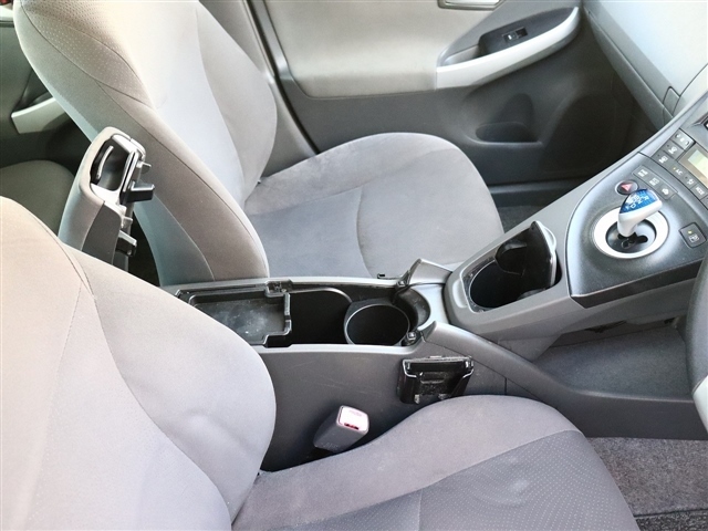 トヨタ プリウス １．８ Ｓ H24年 (関東) 99