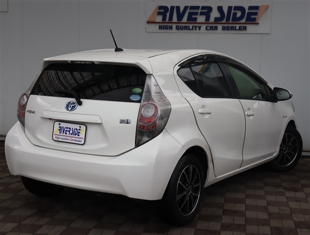 トヨタ アクア １．５ Ｇ H24年 (関東) 99