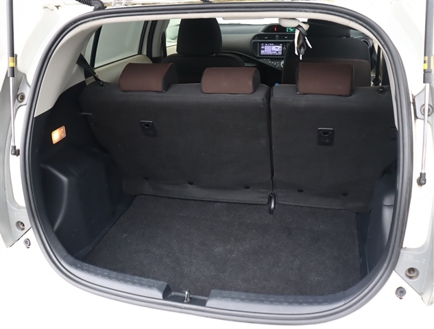 トヨタ アクア １．５ Ｇ H24年 (関東) 99