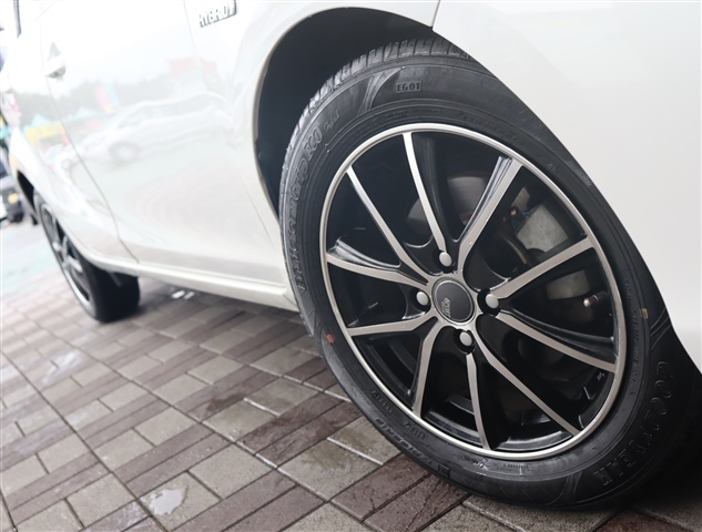 トヨタ アクア １．５ Ｇ H24年 (関東) 99