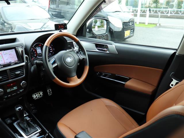 スバル エクシーガ　クロスオーバー７ ２．５ Ｉ アイサイト ４ＷＤ H28年 (関東) 99