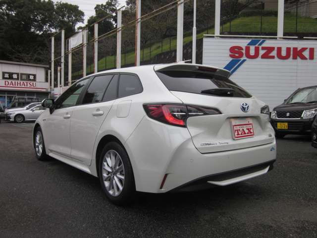 トヨタ カローラ　ツーリング　ハイブリッド １．８ ハイブリッド Ｓ R2年 (関東) 99