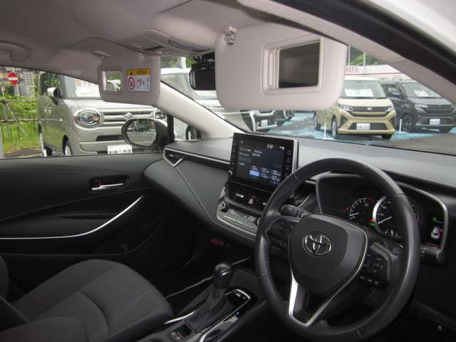 トヨタ カローラ　ツーリング　ハイブリッド １．８ ハイブリッド Ｓ R2年 (関東) 99