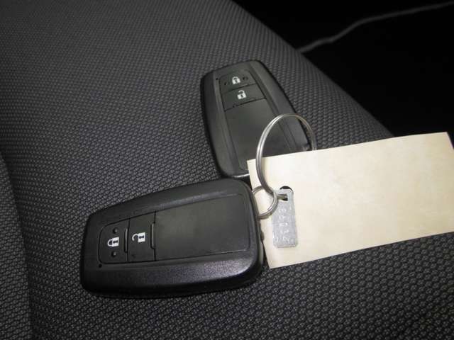 トヨタ カローラ　ツーリング　ハイブリッド １．８ ハイブリッド Ｓ R2年 (関東) 99