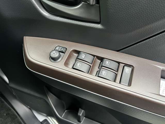 トヨタ ルーミー １．０ Ｇ Ｓ H29年 (関東) 99