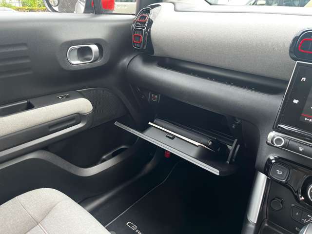 シトロエン Ｃ３　エアクロス　ＳＵＶ シャイン　パッケージ R2年 (関東) 99