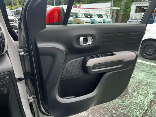 シトロエン Ｃ３　エアクロス　ＳＵＶ シャイン　パッケージ R2年 (関東) 99