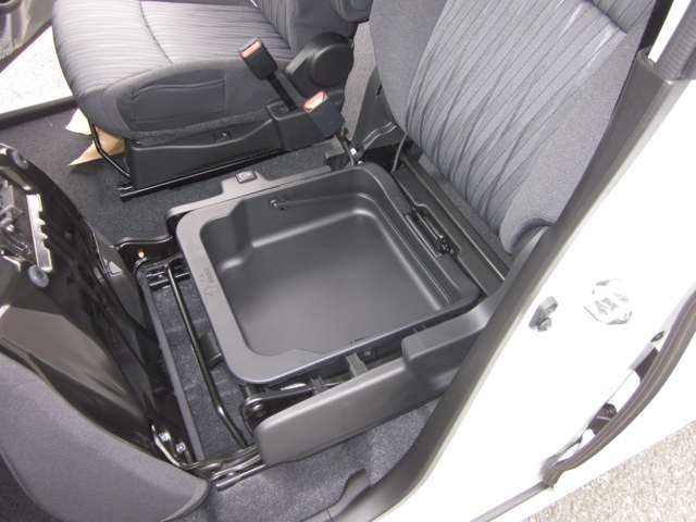 スズキ ソリオ １．２ ハイブリッド ＭＺ R7年 (関東) 99