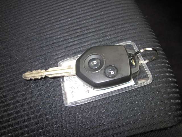 スバル インプレッサスポーツ ２．０ Ｉ アイサイト ４ＷＤ H26年 (関東) 99