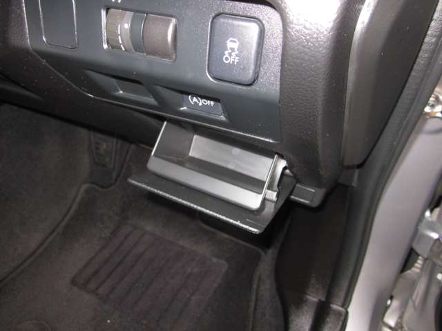 スバル インプレッサスポーツ ２．０ Ｉ アイサイト ４ＷＤ H26年 (関東) 99