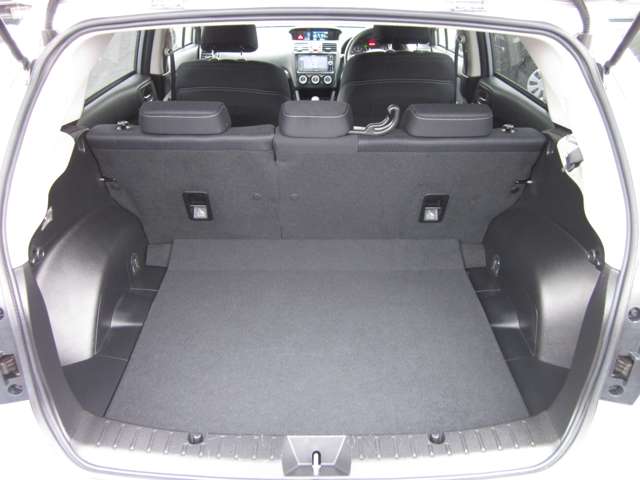 スバル インプレッサスポーツ ２．０ Ｉ アイサイト ４ＷＤ H26年 (関東) 99