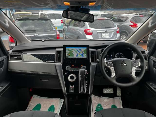 三菱 デリカ　Ｄ：５ ２．２ シャモニー 電動サイドステップ装着車 ディーゼルターボ ４ＷＤ R6年 (関東) 99