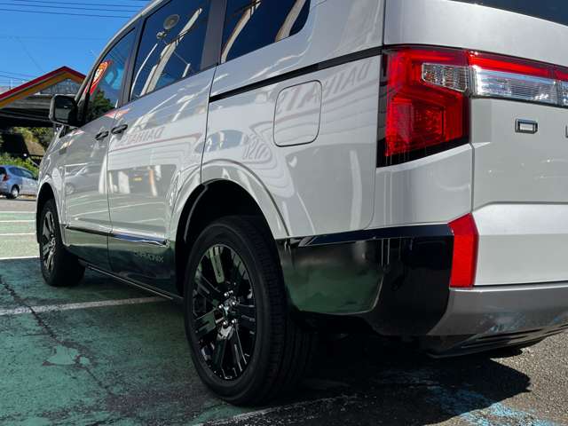 三菱 デリカ　Ｄ：５ ２．２ シャモニー 電動サイドステップ装着車 ディーゼルターボ ４ＷＤ R6年 (関東) 99