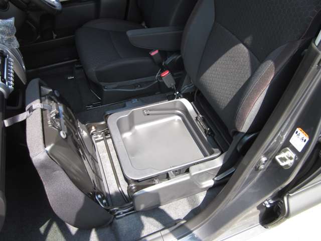 スズキ クロスビー １．０ ハイブリッド ＭＺ R6年 (関東) 99