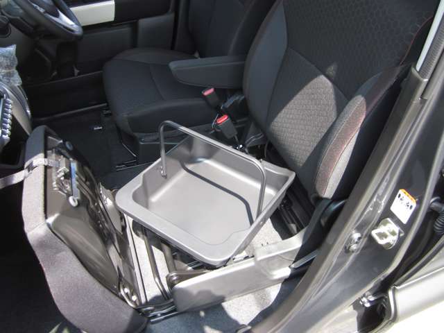 スズキ クロスビー １．０ ハイブリッド ＭＺ R6年 (関東) 99