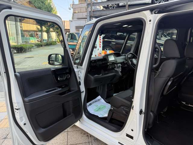 ホンダ Ｎ　ＢＯＸ カスタム ６６０ Ｌ ターボ R4年 (近畿) 99