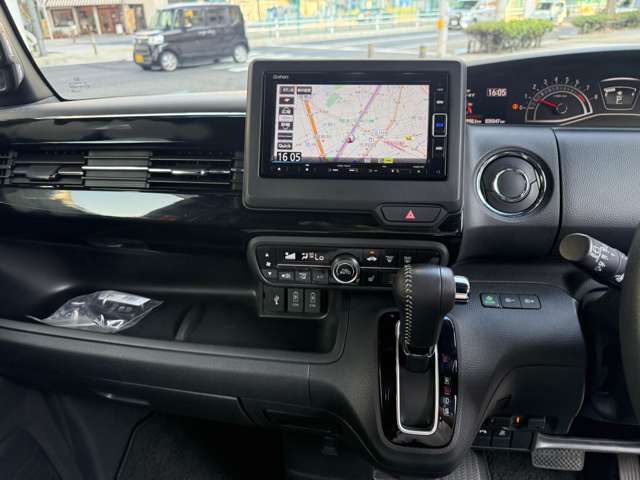 ホンダ Ｎ　ＢＯＸ カスタム ６６０ Ｌ ターボ R4年 (近畿) 99