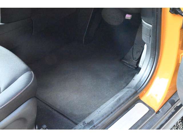 ミニ ミニ クーパー ５ドア H27年 (近畿) 99