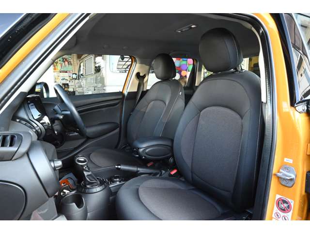 ミニ ミニ クーパー ５ドア H27年 (近畿) 99