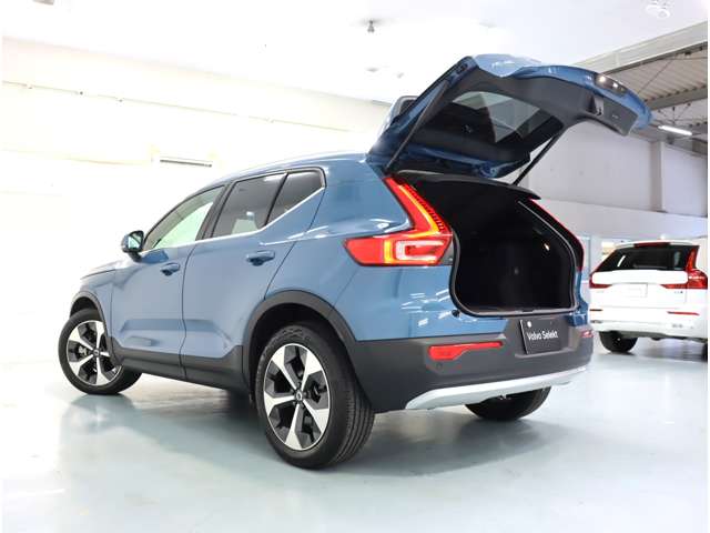 ボルボ ＸＣ４０ アルティメット Ｂ４ ＡＷＤ ４ＷＤ R5年 (近畿) 99