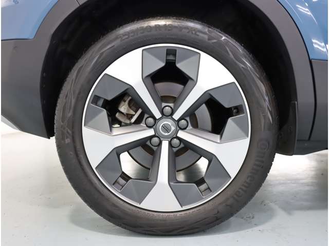 ボルボ ＸＣ４０ アルティメット Ｂ４ ＡＷＤ ４ＷＤ R5年 (近畿) 99