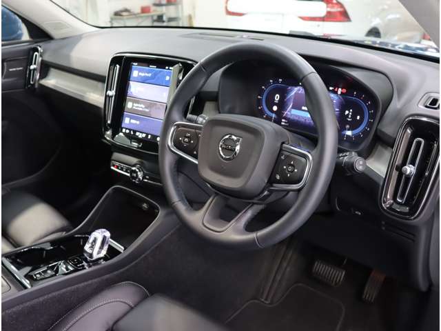 ボルボ ＸＣ４０ アルティメット Ｂ４ ＡＷＤ ４ＷＤ R5年 (近畿) 99