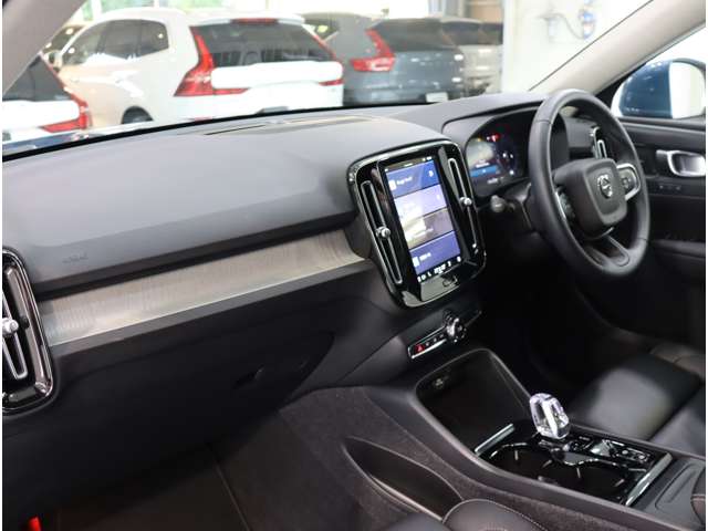 ボルボ ＸＣ４０ アルティメット Ｂ４ ＡＷＤ ４ＷＤ R5年 (近畿) 99