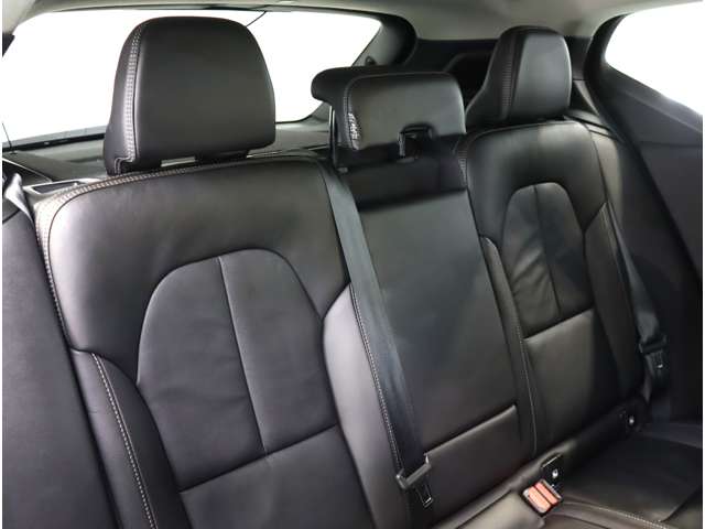 ボルボ ＸＣ４０ アルティメット Ｂ４ ＡＷＤ ４ＷＤ R5年 (近畿) 99