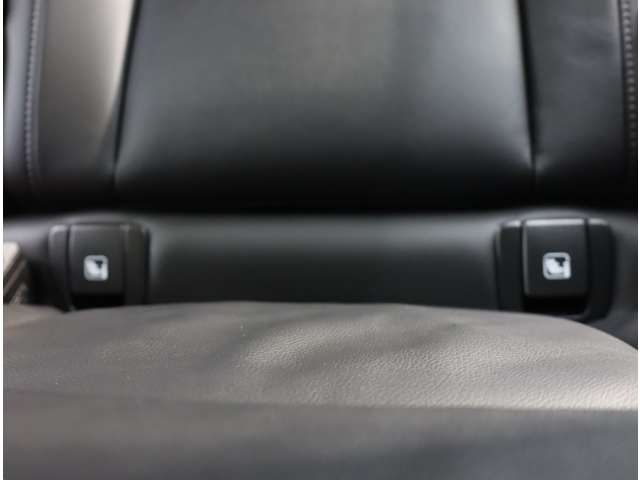 ボルボ ＸＣ４０ アルティメット Ｂ４ ＡＷＤ ４ＷＤ R5年 (近畿) 99