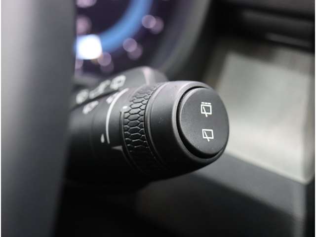 ボルボ ＸＣ４０ アルティメット Ｂ４ ＡＷＤ ４ＷＤ R5年 (近畿) 99