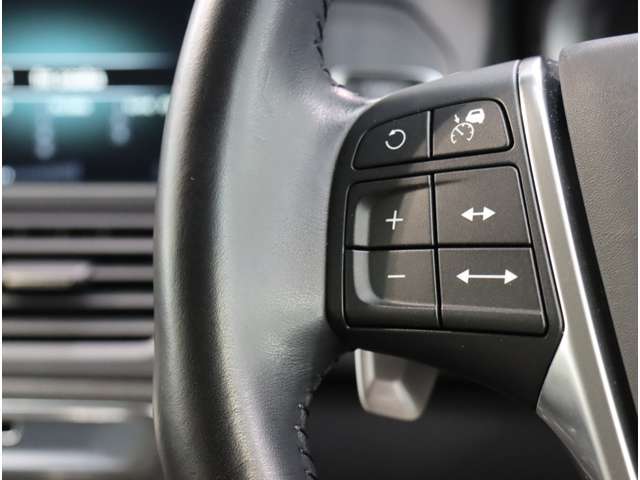 ボルボ ＸＣ６０ Ｔ５　ＳＥ H27年 (近畿) 99