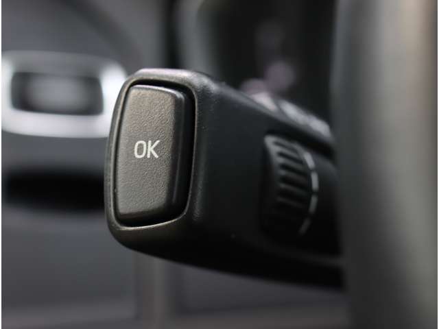 ボルボ ＸＣ６０ Ｔ５　ＳＥ H27年 (近畿) 99