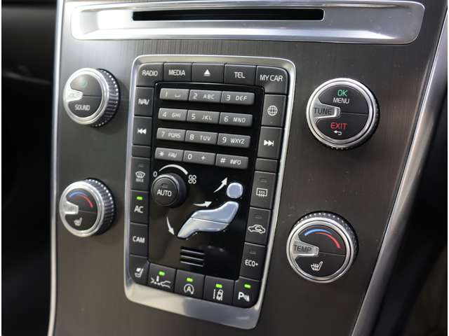 ボルボ ＸＣ６０ Ｔ５　ＳＥ H27年 (近畿) 99