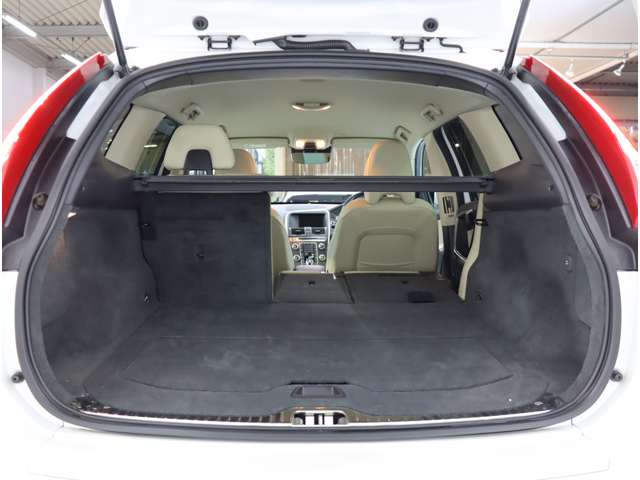 ボルボ ＸＣ６０ Ｔ５　ＳＥ H27年 (近畿) 99