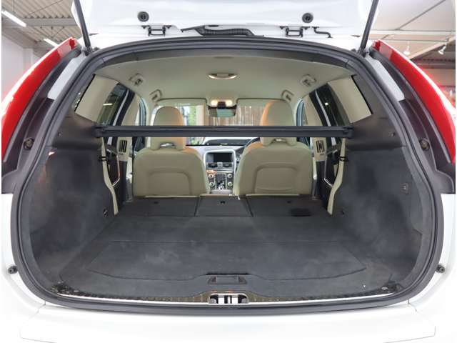 ボルボ ＸＣ６０ Ｔ５　ＳＥ H27年 (近畿) 99